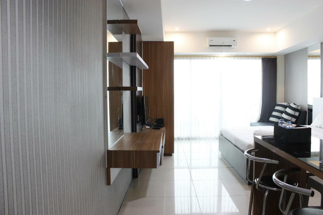 Bright Studio @ Tamansari La Grande Apartment By Travelio Бандунг Екстериор снимка