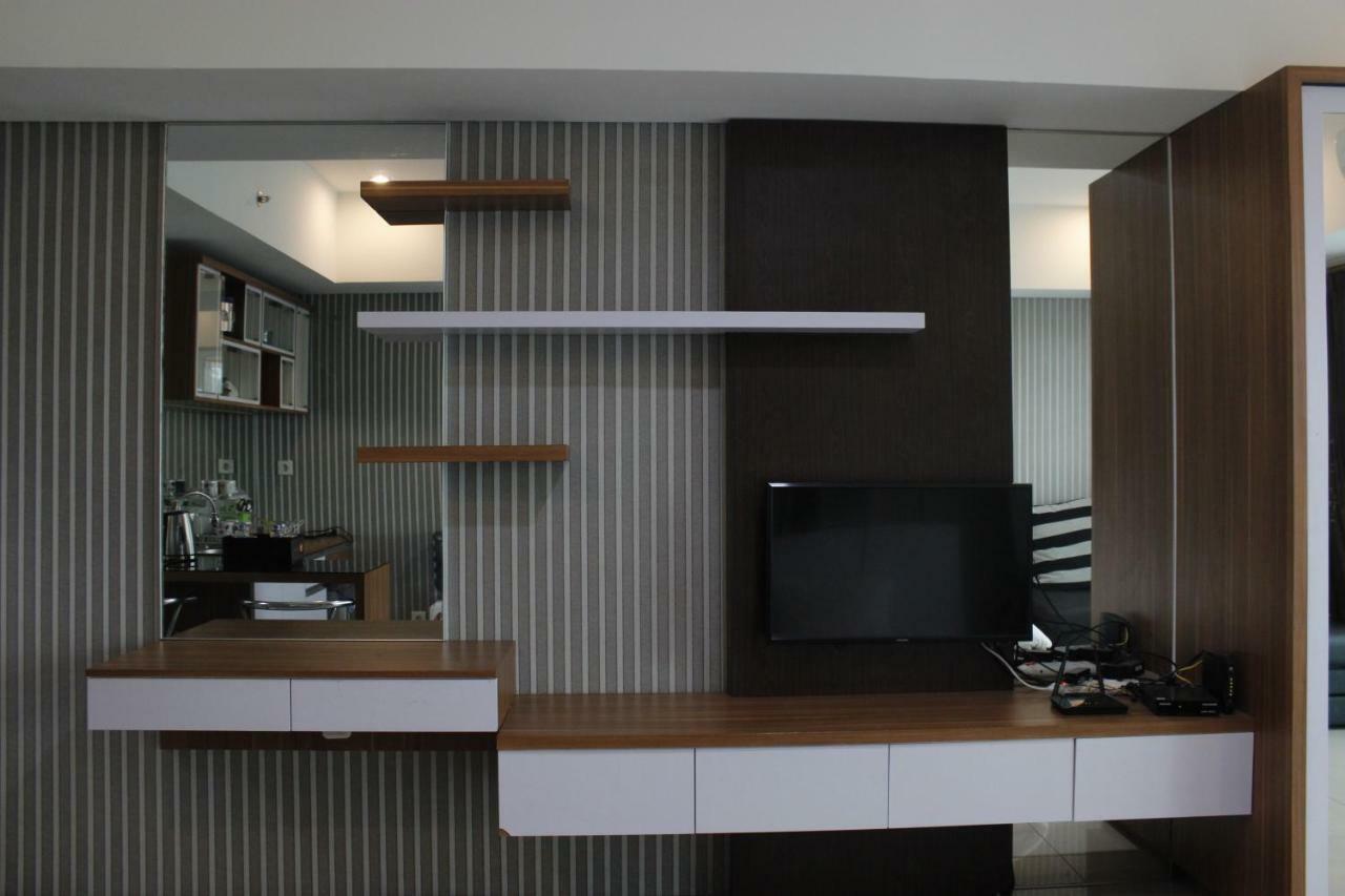 Bright Studio @ Tamansari La Grande Apartment By Travelio Бандунг Екстериор снимка