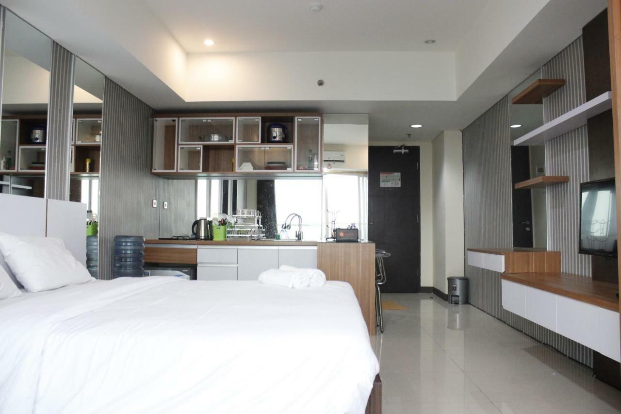 Bright Studio @ Tamansari La Grande Apartment By Travelio Бандунг Екстериор снимка