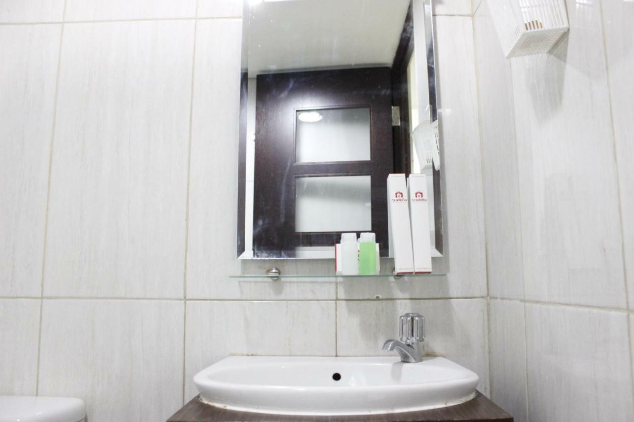 Bright Studio @ Tamansari La Grande Apartment By Travelio Бандунг Екстериор снимка